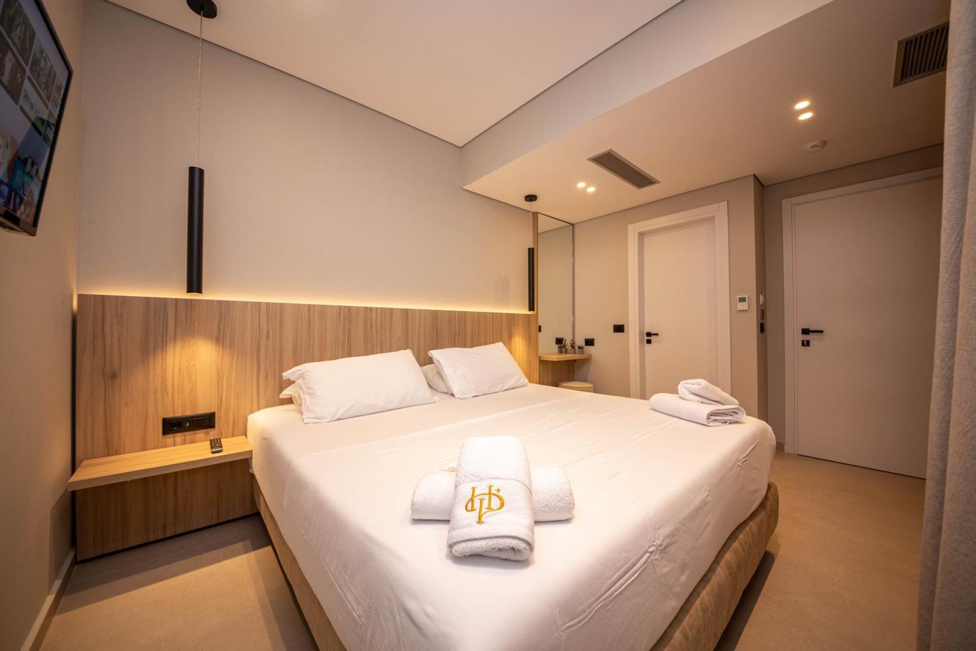 Hotel Portanova Sarandë Rum bild