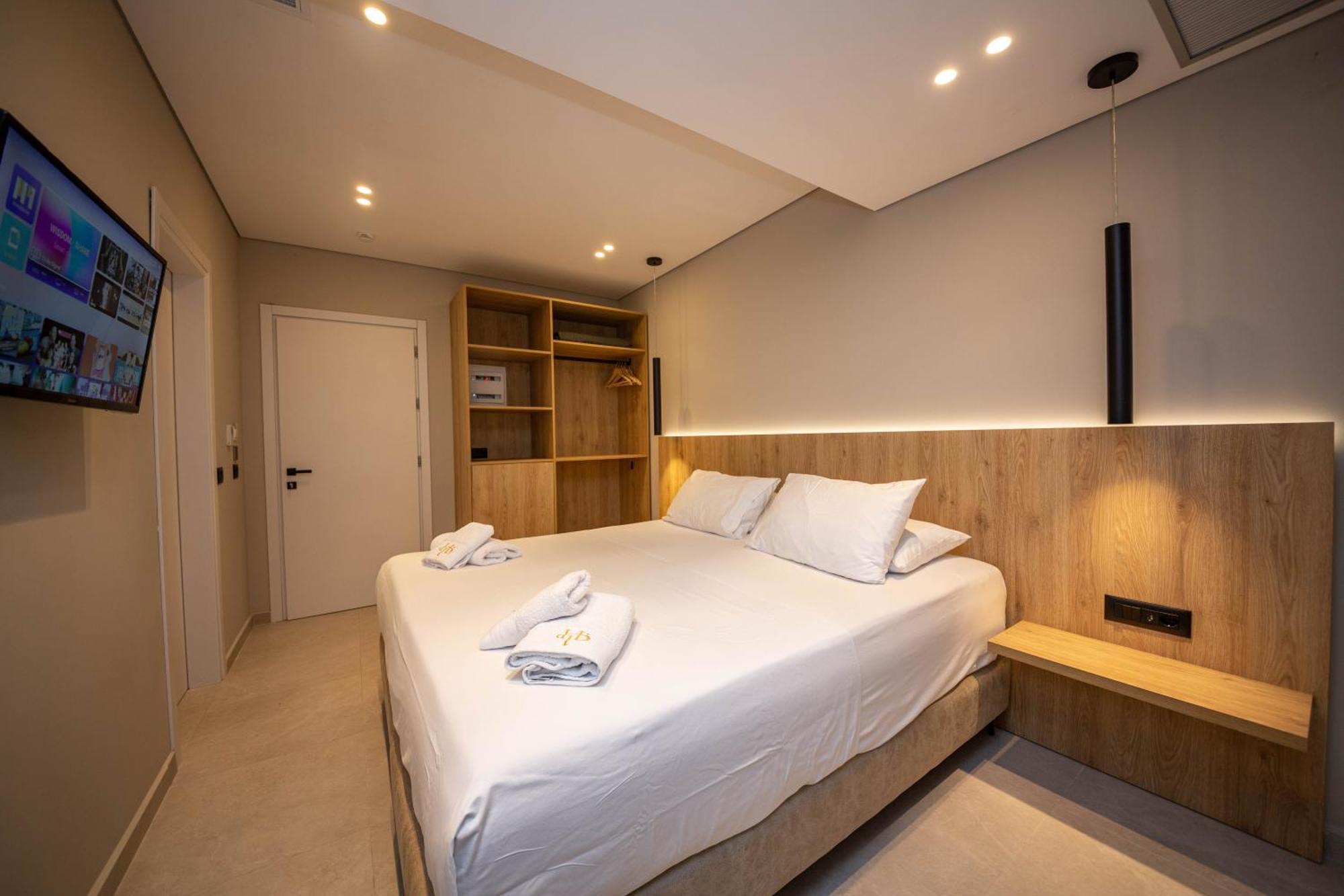 Hotel Portanova Sarandë Rum bild