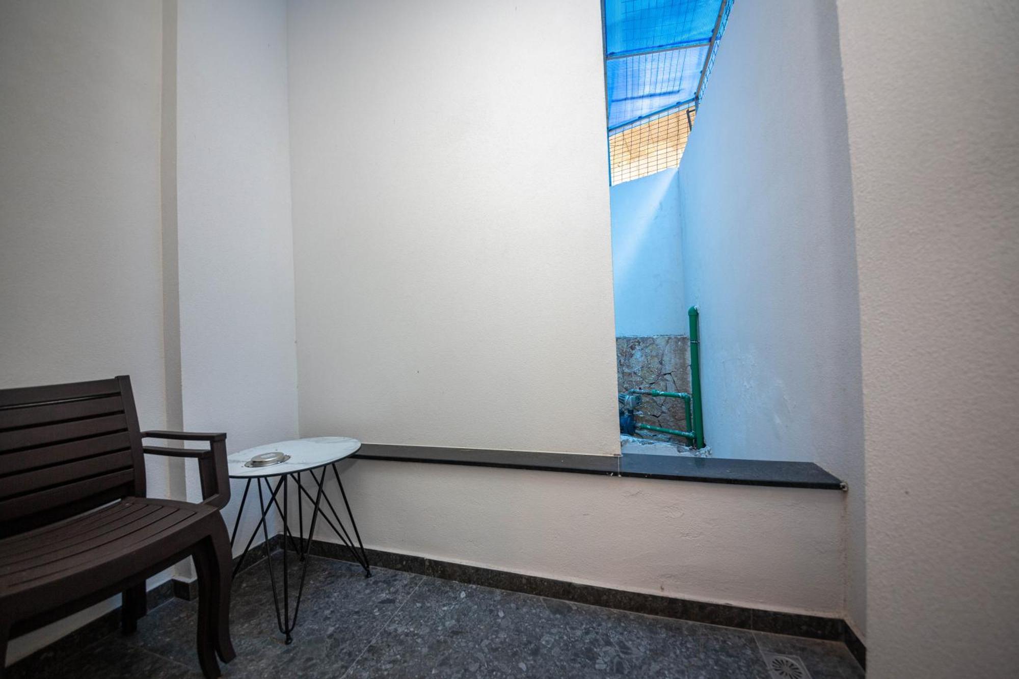 Hotel Portanova Sarandë Rum bild